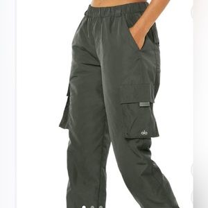Alo yoga green joggers
